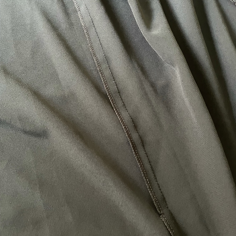 Bomber jacket. Brown and black. Rayon and polyester blend. Fitted. - Picture 5 of 8